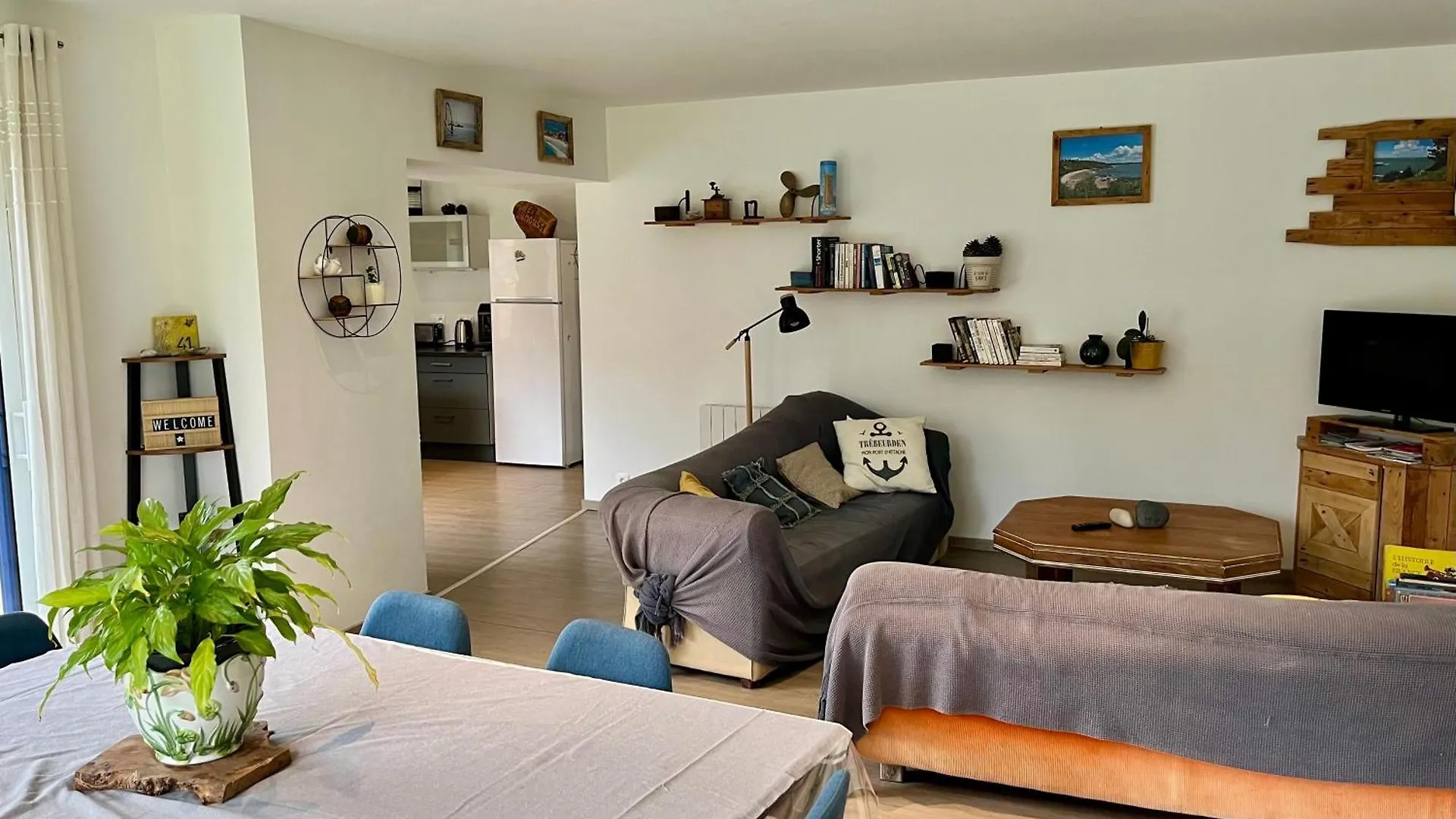 Ker Moumousse - Maison Bretonne, Elegante, Conviviale, 5 Min Plage Trebeurden Holiday home