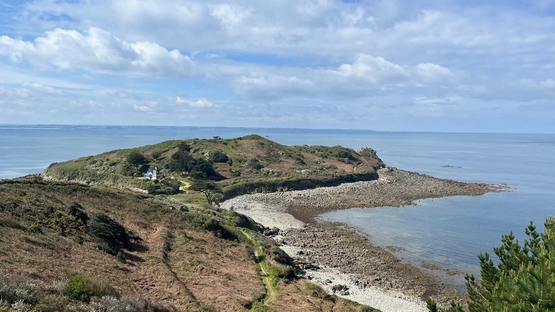 Ker Moumousse - Maison Bretonne, Elegante, Conviviale, 5 Min Plage Trebeurden Holiday home