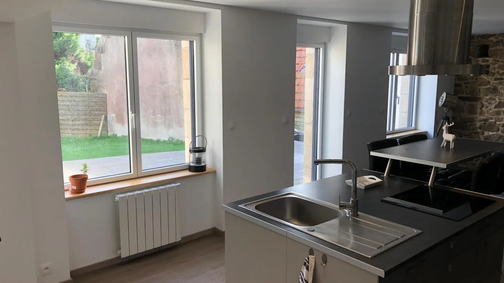 Ker Moumousse - Maison Bretonne, Elegante, Conviviale, 5 Min Plage Trebeurden France